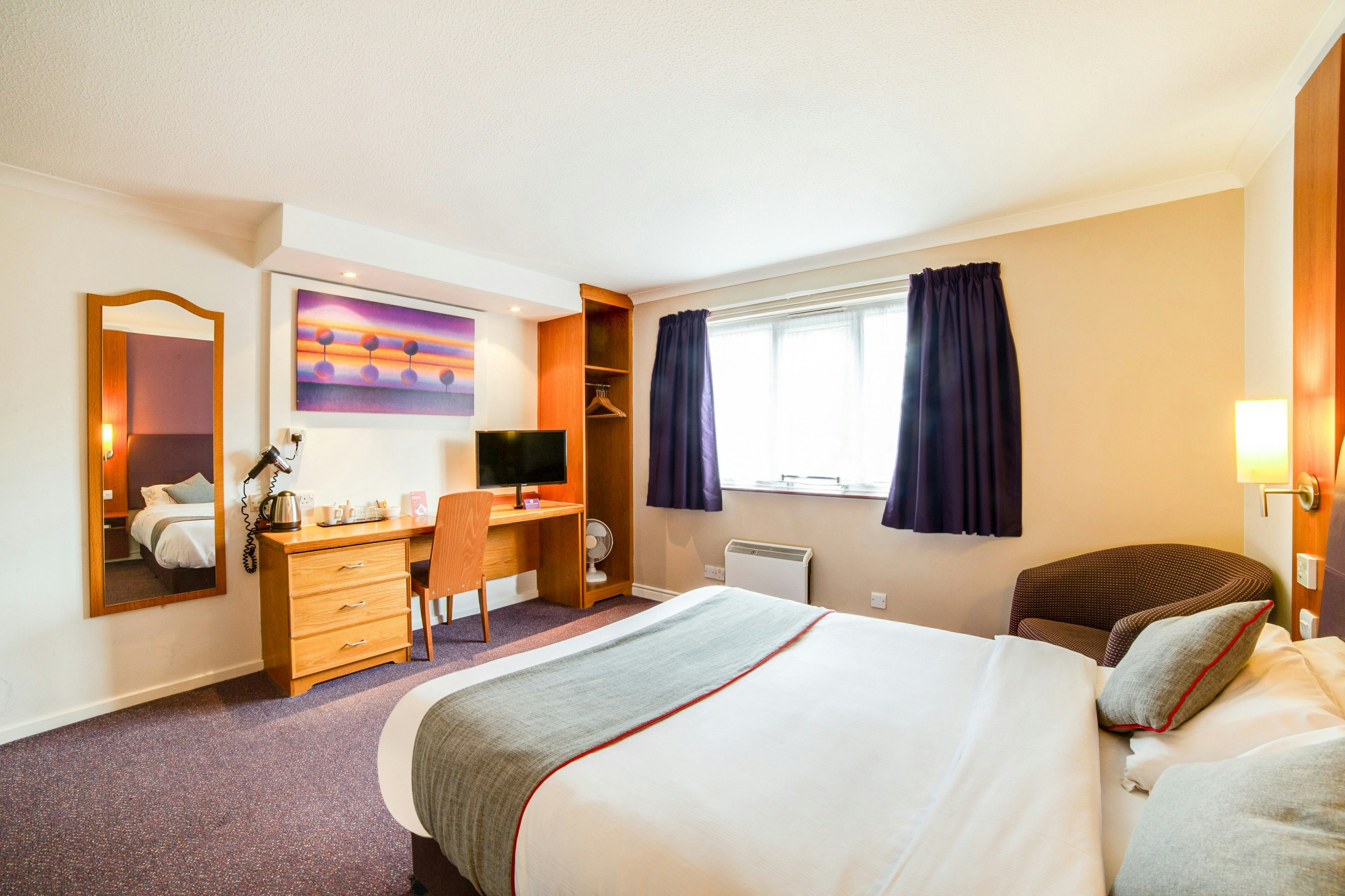 OYO Lakeside Haydock Hotel, St Helens, A580 East Lancs, Garswood Old Road 7/23