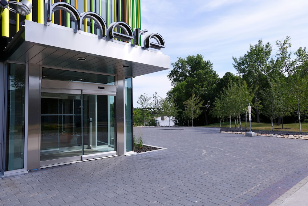 Mere Hotel 38/44