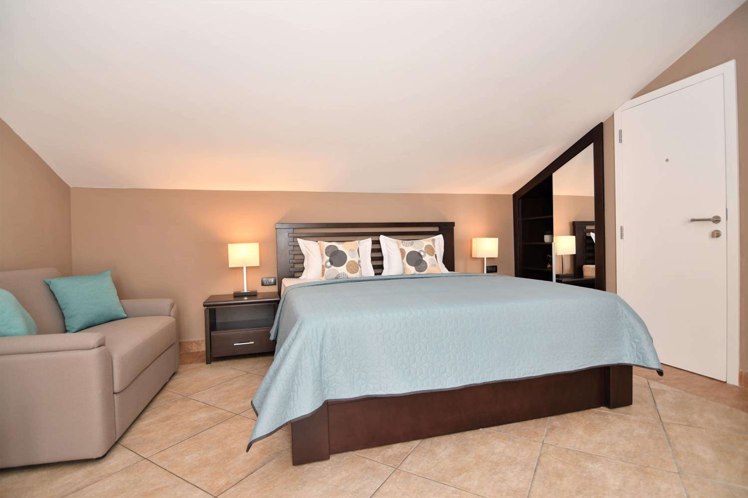 Superior, Double Bed, Sea View, Perla 3/10