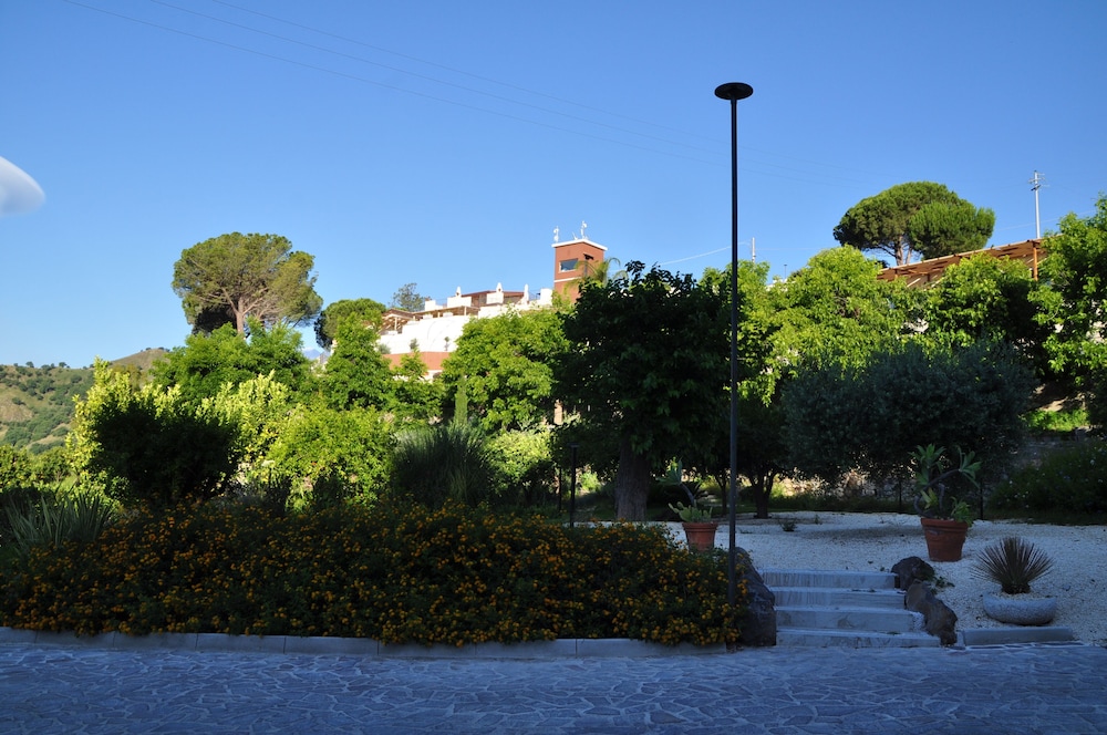 Don Vittorio Country Village 68/74