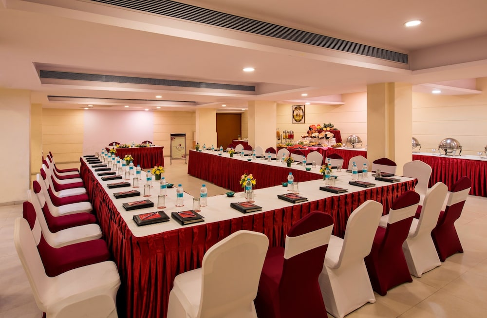 Lords Inn Vadodara 43/50