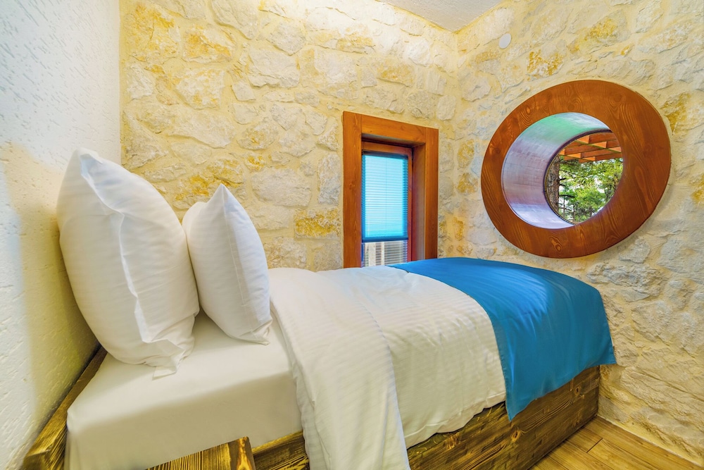 Marisstone Hotel Villa 18/50