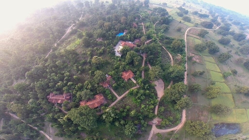 Kanha Earth Lodge 46/50