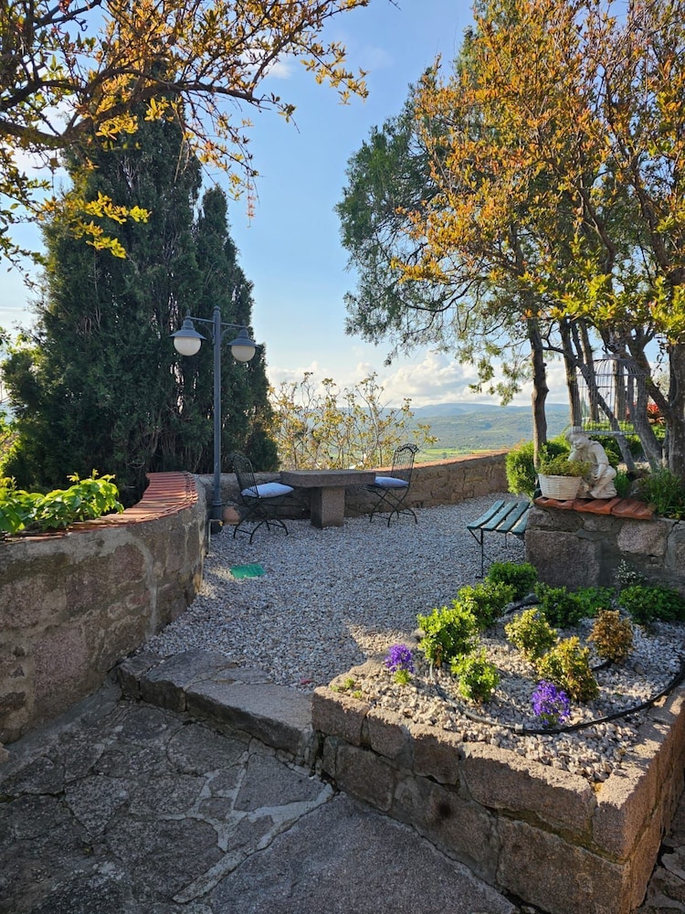 Assos Nar Konak 26/50