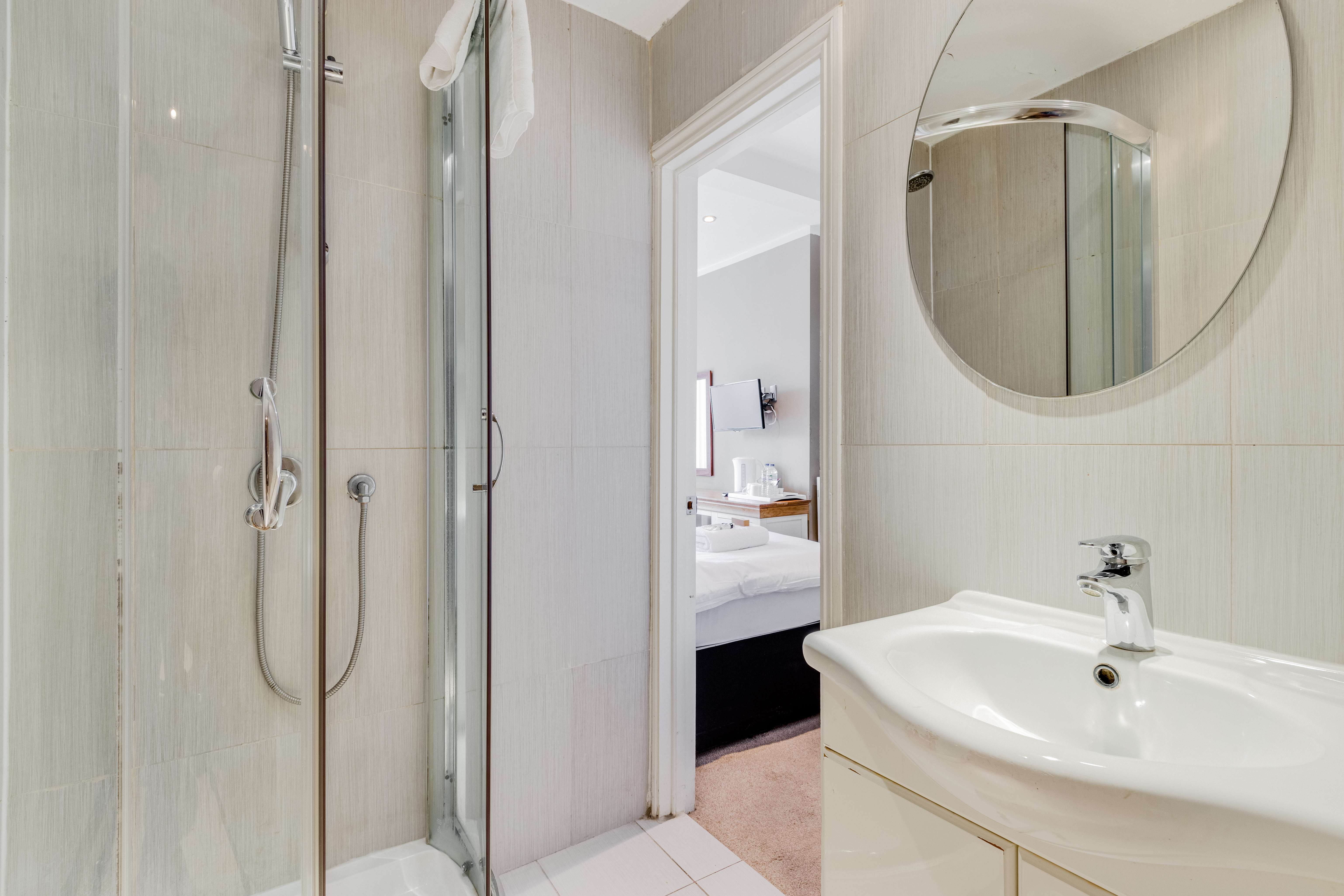 1 Lexham Gardens Hotel 49/50