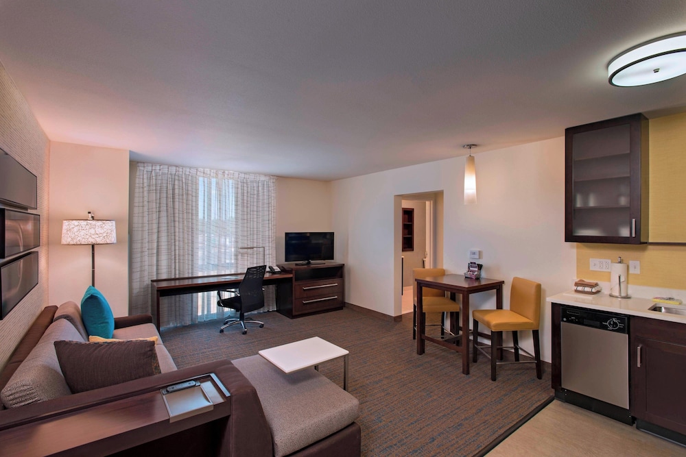 RESIDENCE INN JACKSON THE DISTRICT AT EASTOVER 34/63
