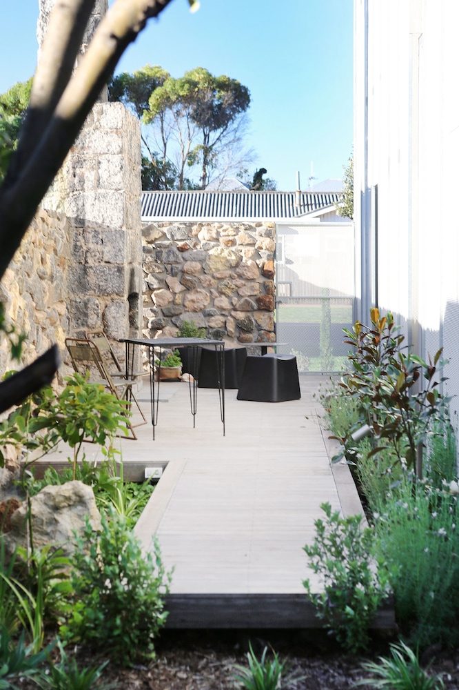 DRIFT HOUSE 5/69