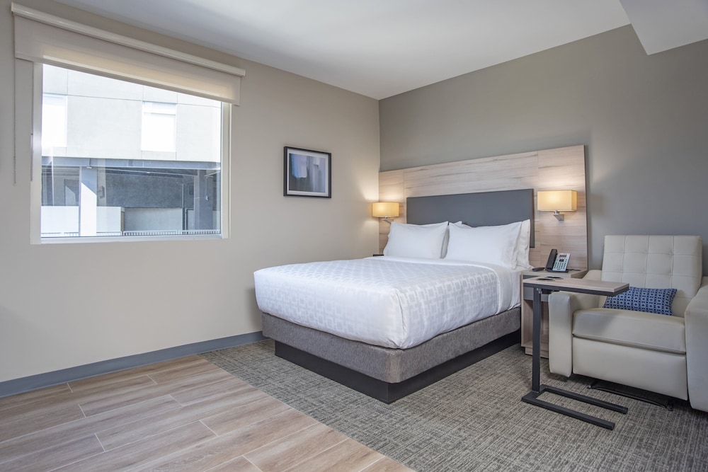Candlewood Suites Guadalajara Galerias 9/49