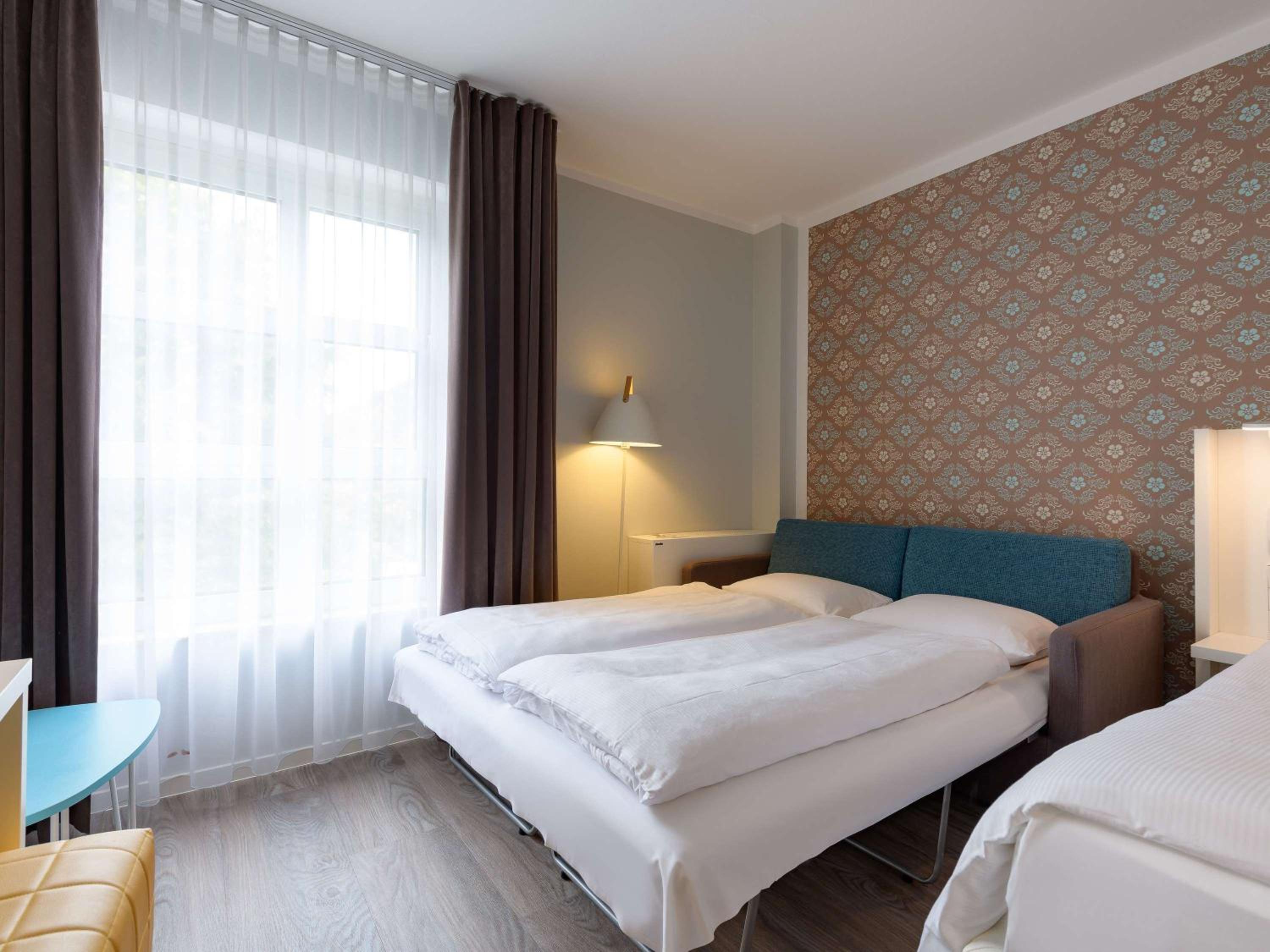 غرفة سوبيريور عائلية، ibis Styles Regensburg 4/10