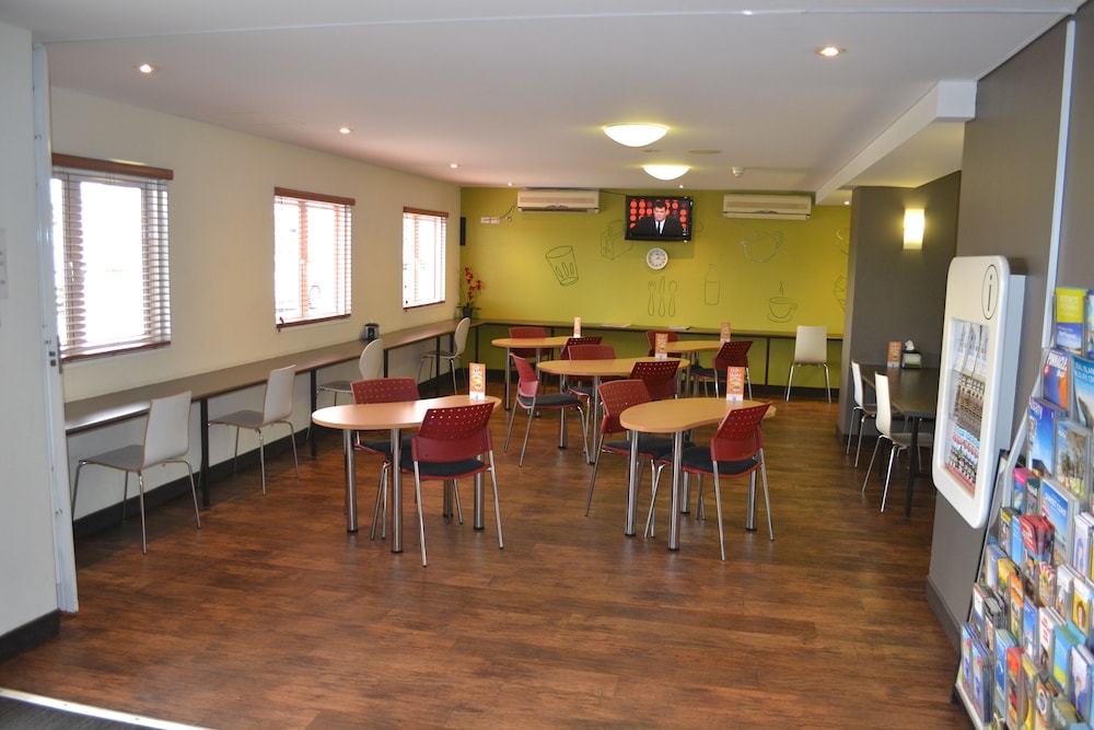 IBIS BUDGET PERTH AIRPORT 54/63