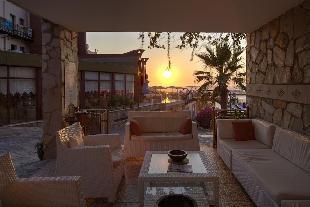 Golden Age Crystal Bodrum 25/50