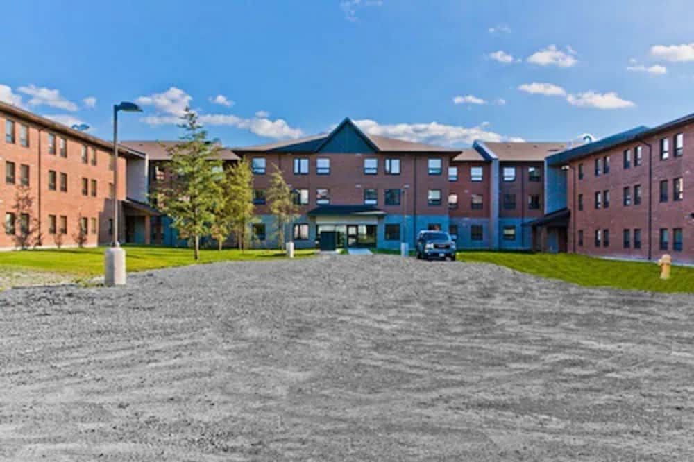 Residence And Conference Centre Sudbury North 2/30