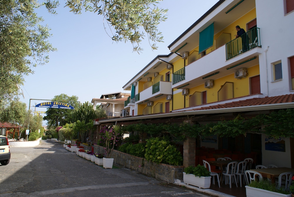 CRISTINA HOTEL 40/50