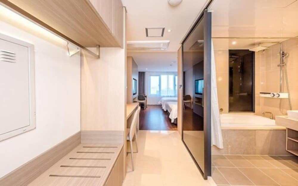 Jeju Noblepia Hotel 15/26