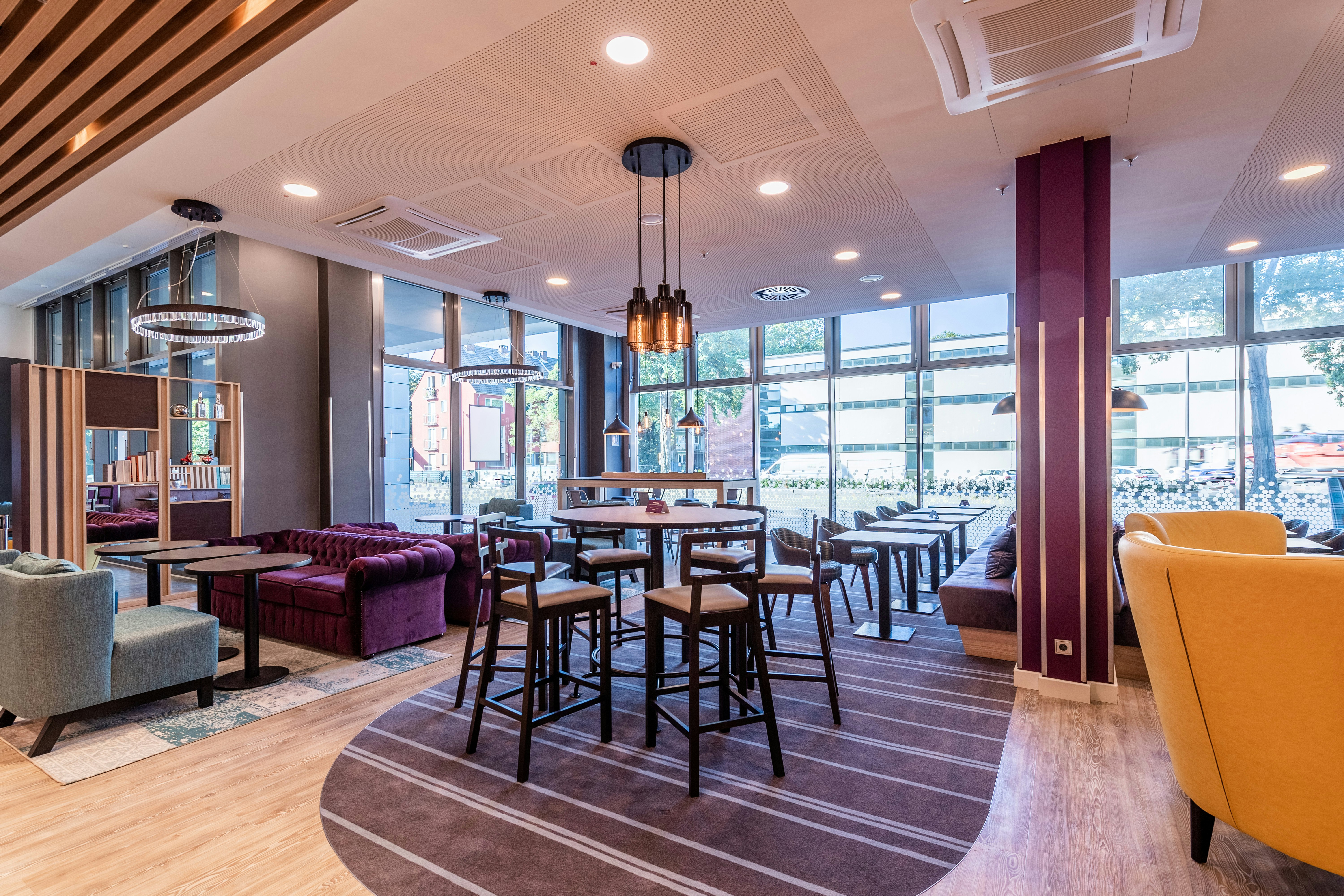 Premier Inn Cologne City South Hotel 18/23