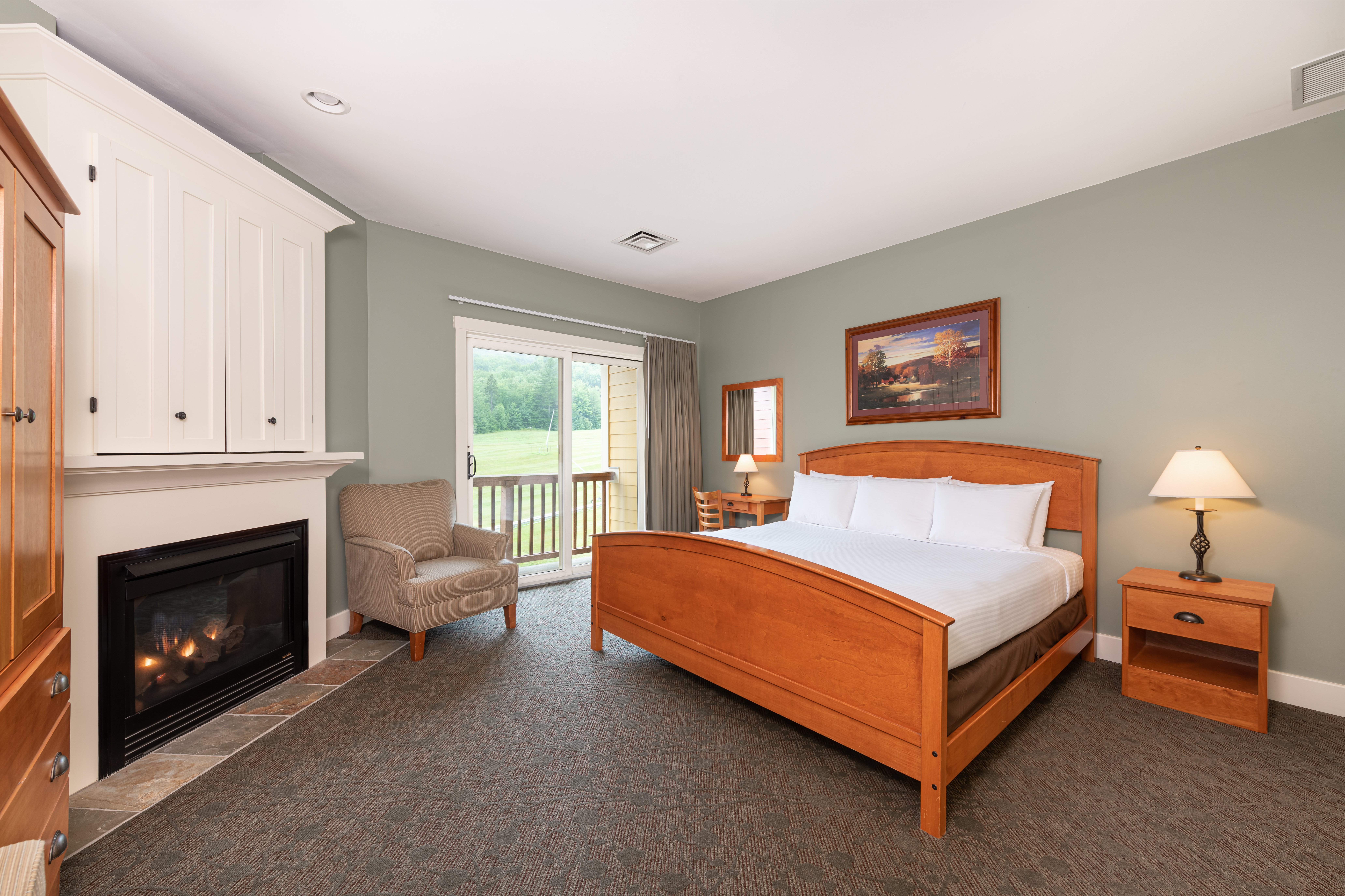 3 Bedrooms, Loft, Suite