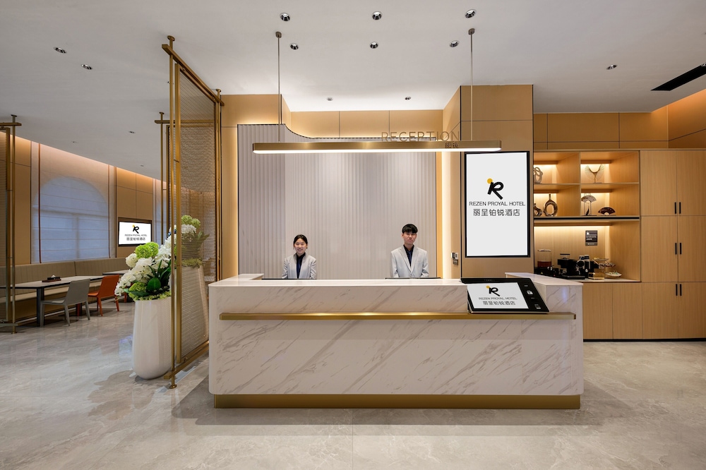 City Convenient Hotel 8/49