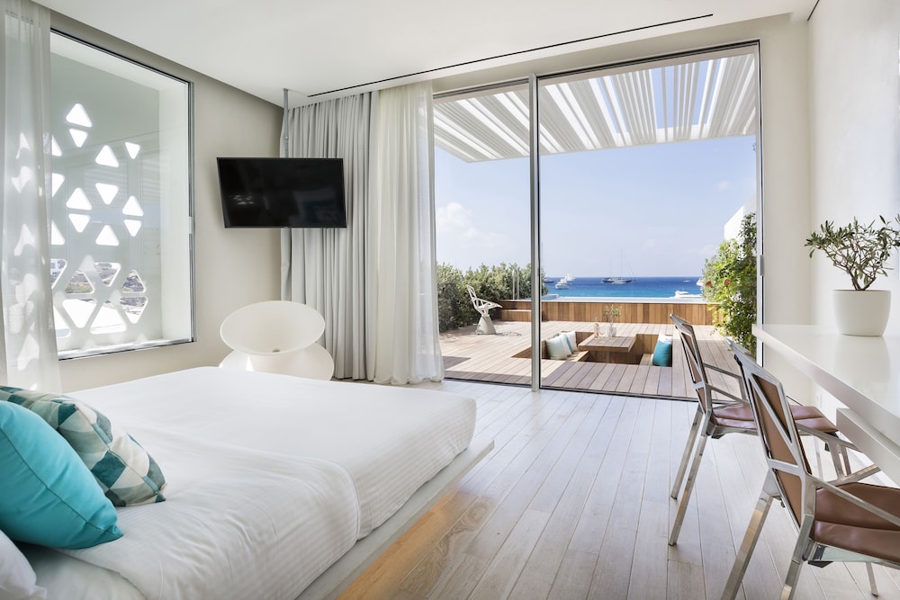 Deep Dream, Suite, Queen Bed, Sea View, 2 Sofa, Private Pool