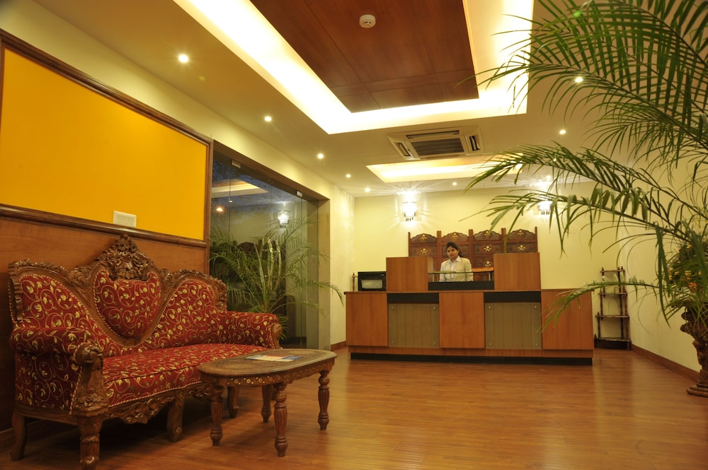 HOTEL EMARALD 1/27