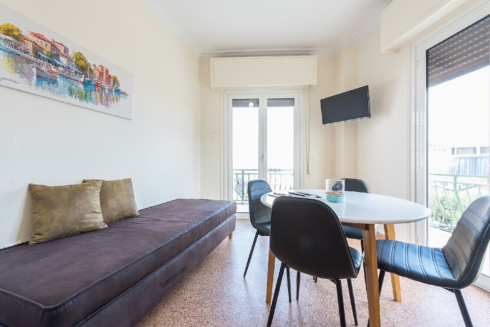 Super Paradise Apartments 33/50