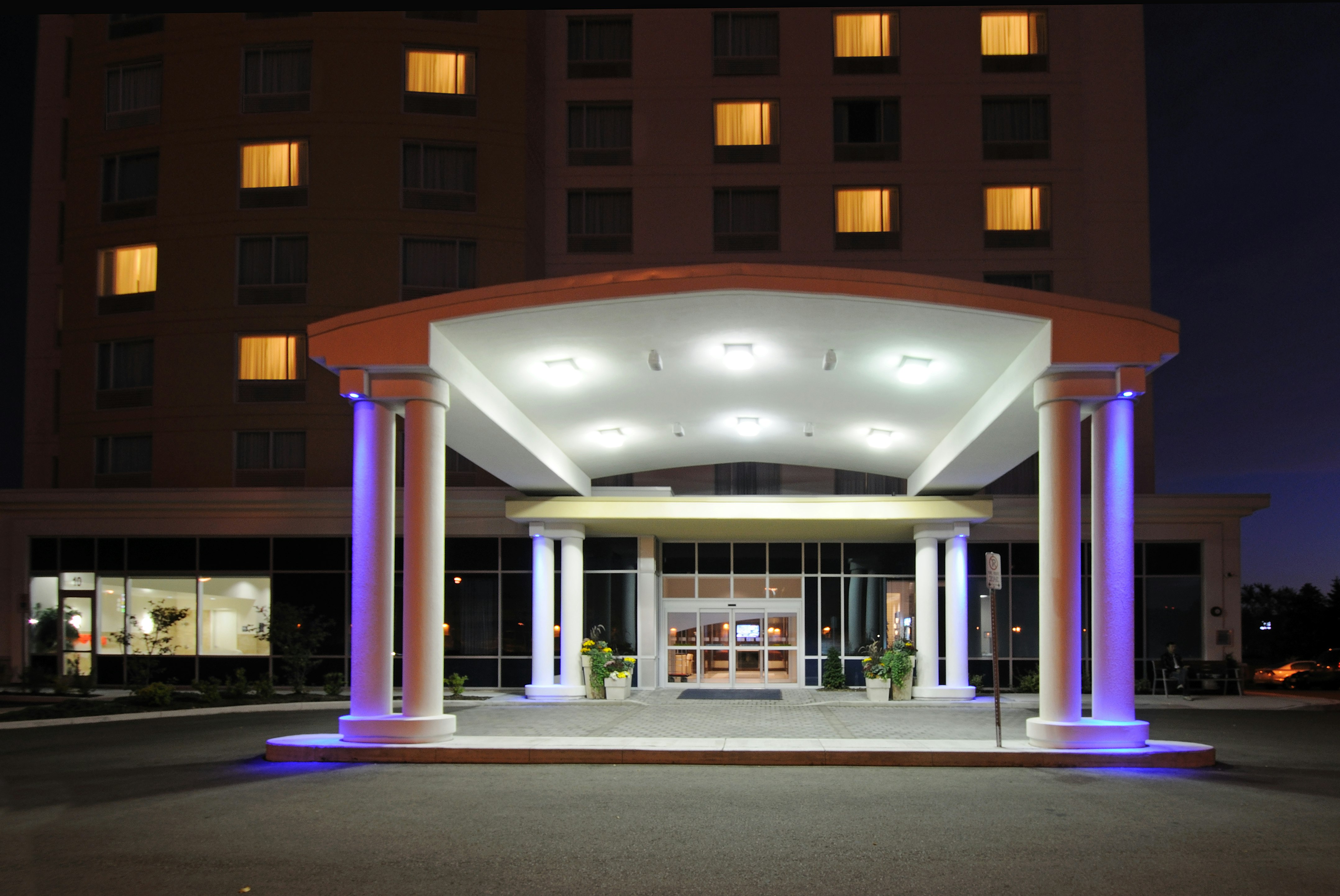 Holiday Inn Express Hotel & Suites Toronto Markham 3/50