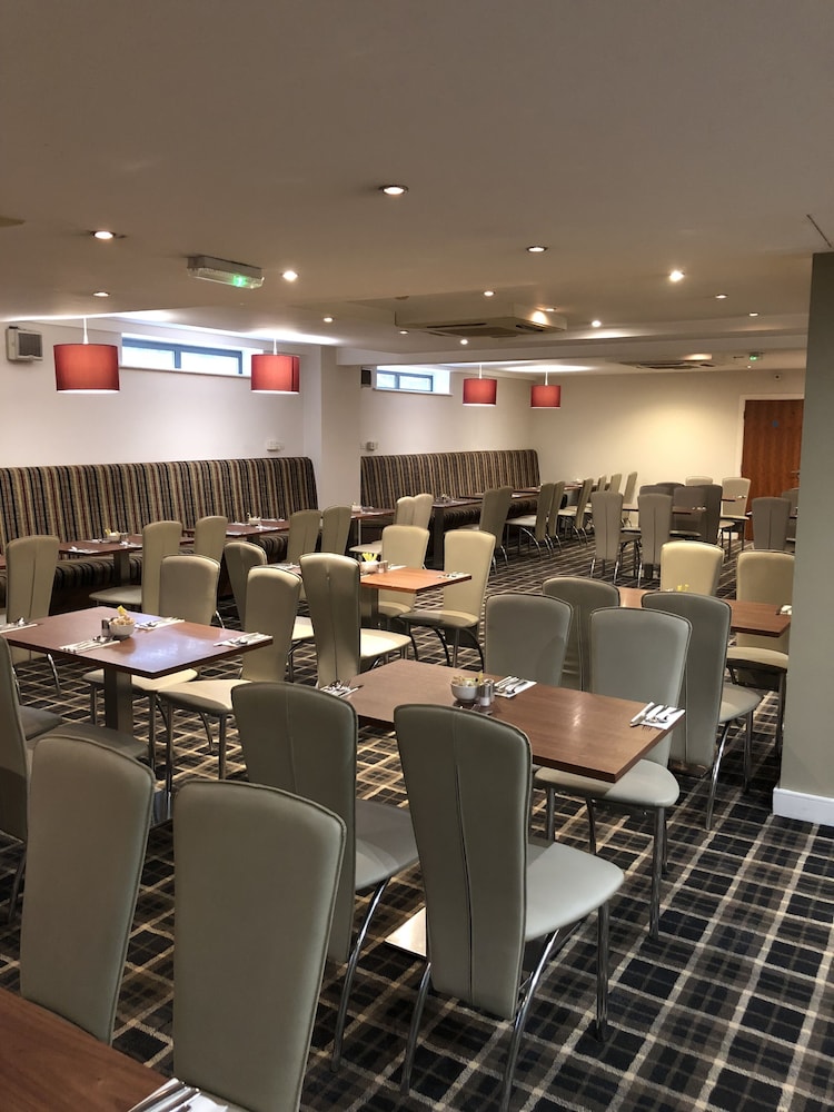 Legacy Preston International Hotel 54/60