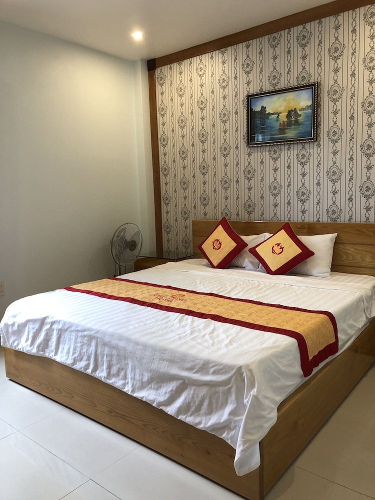 Chu Long Hotel 12/49