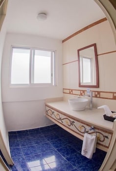 Centro Hotel Villa las Margaritas 40/68