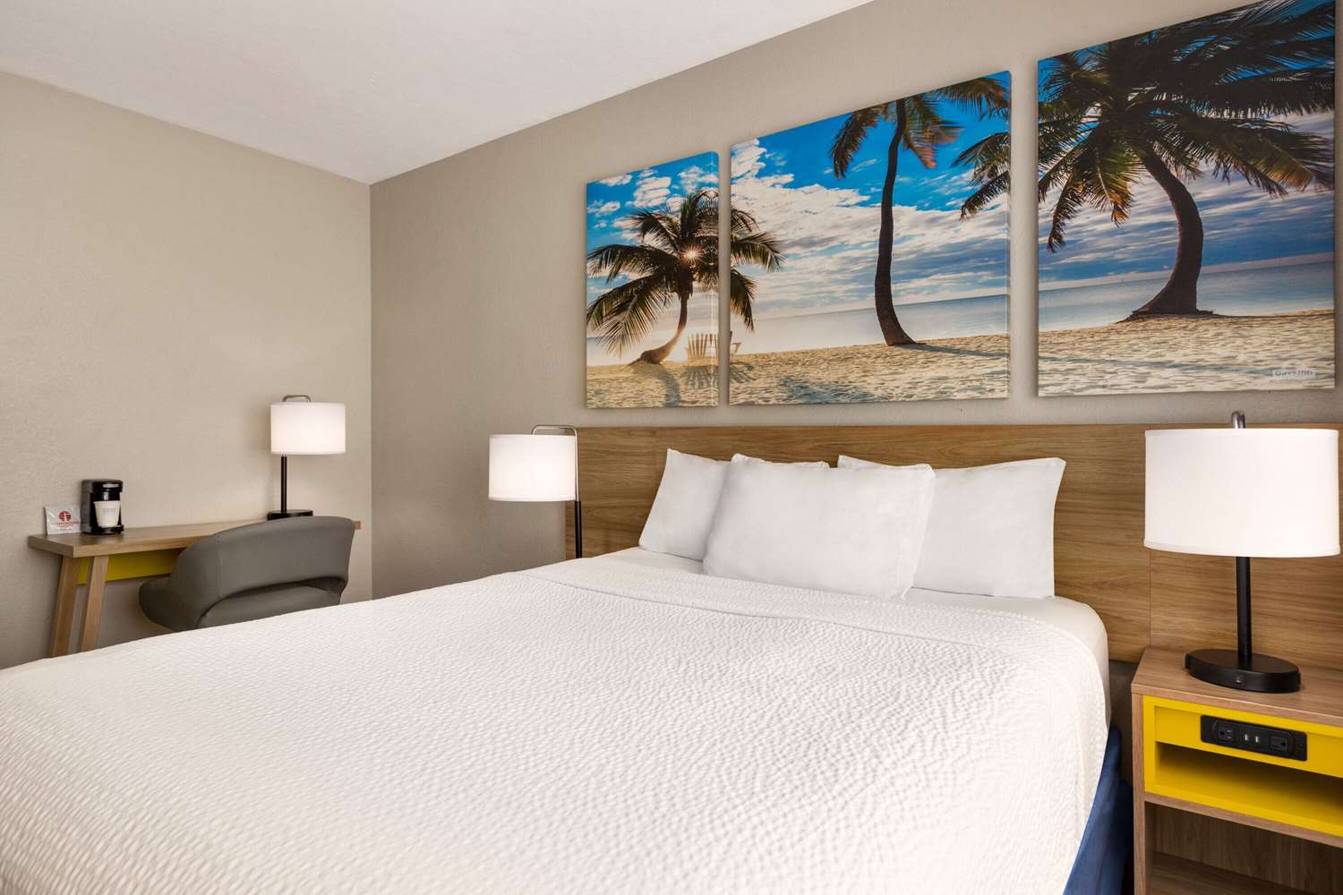 Days Inn By Wyndham Miami Airport North 18/32