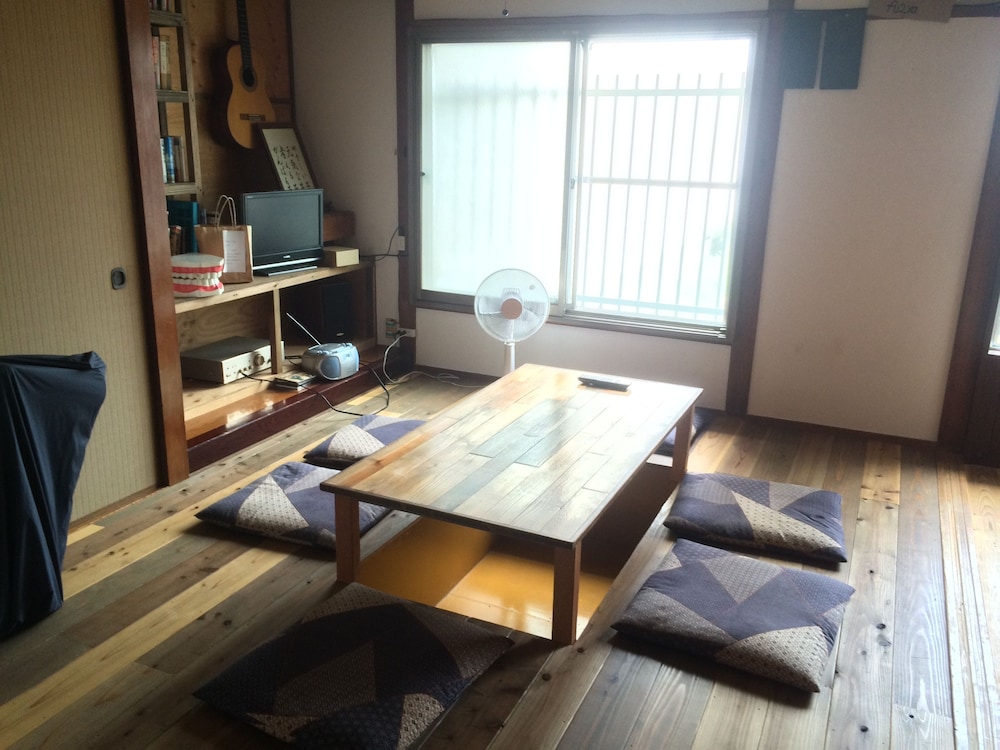 Fujiya Guest House - Hostel 7/18