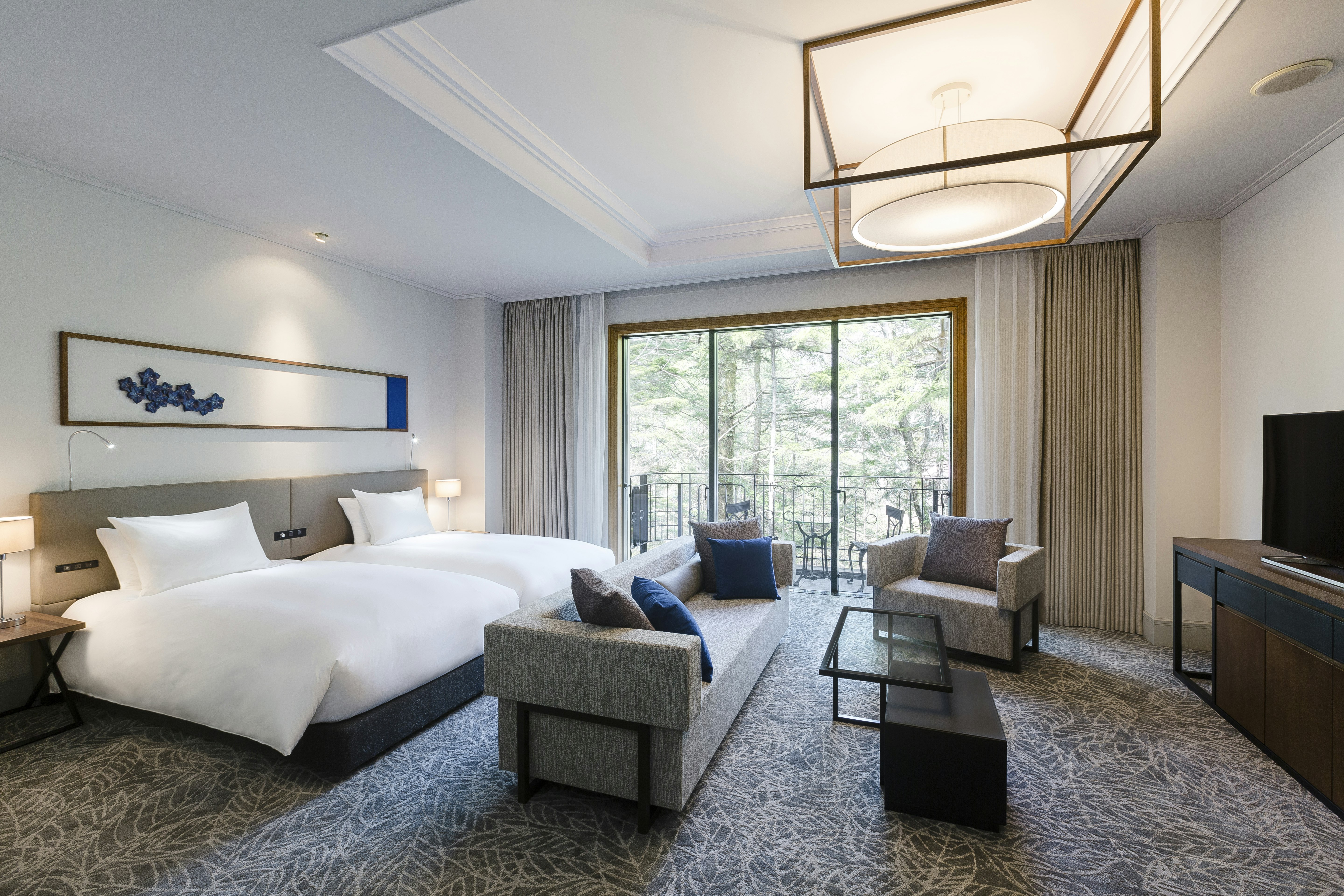 DELUXE, TWIN BEDS, BALCONY