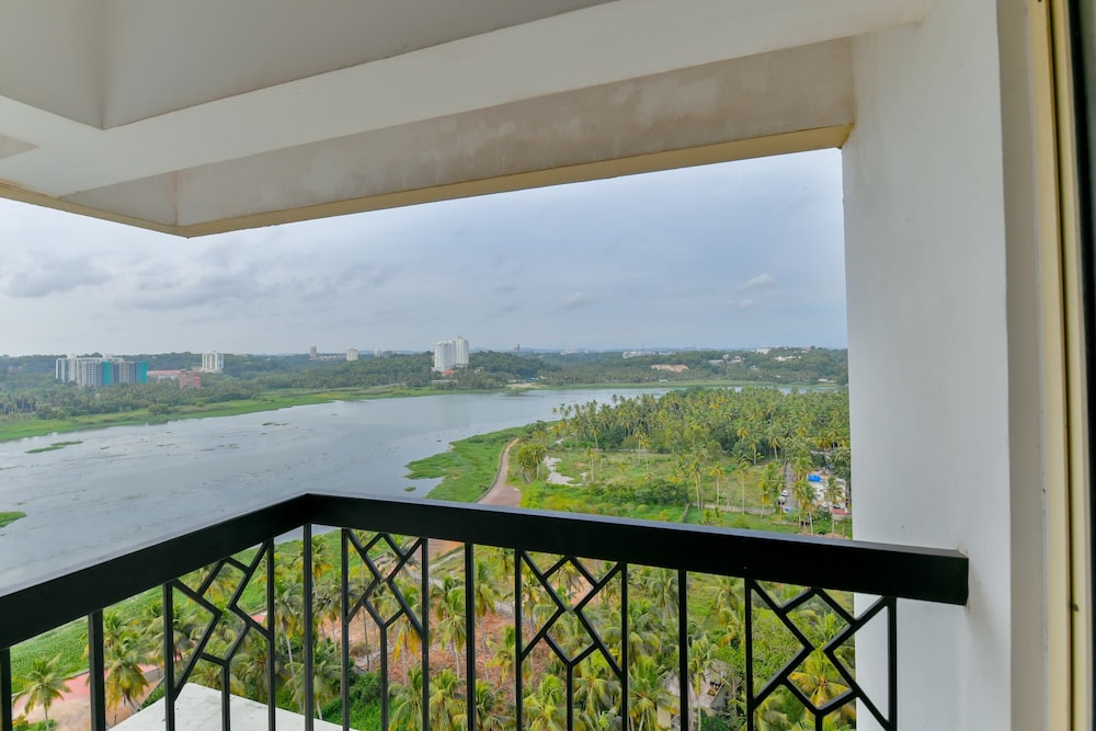 Oyo 10051 Hotel Tyche Stays 27/28