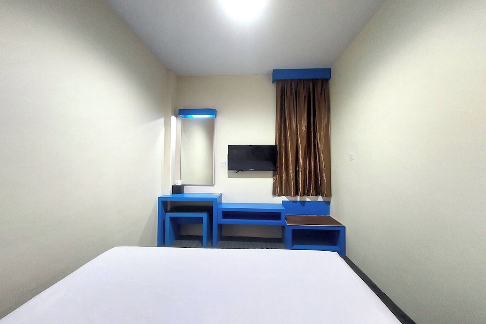 D'MERLION HOTEL 25/55