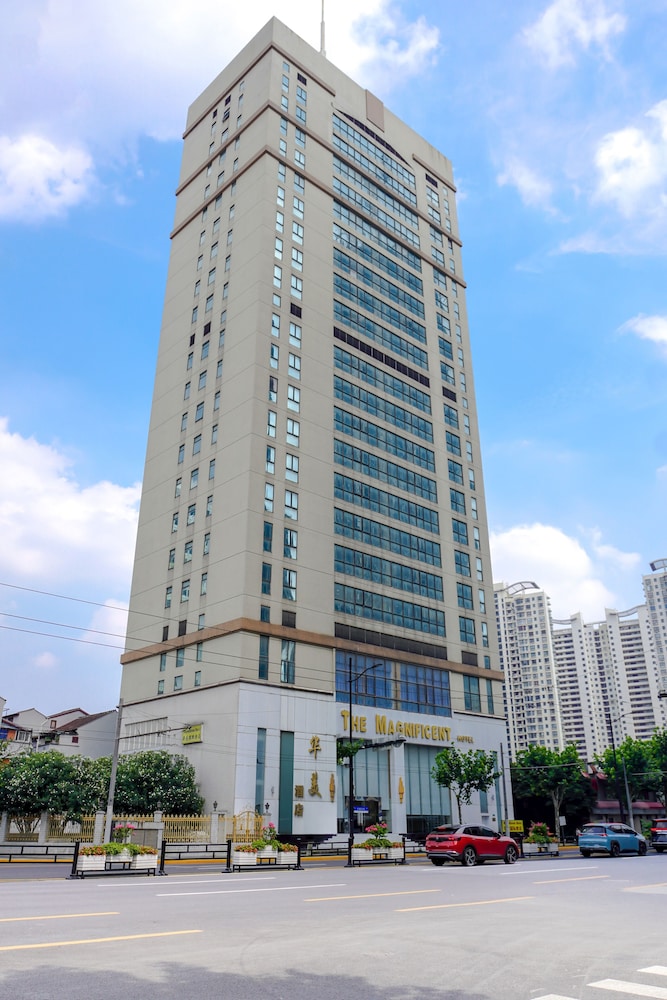MAGNIFICENT INTERNATIONAL HOTEL 49/56