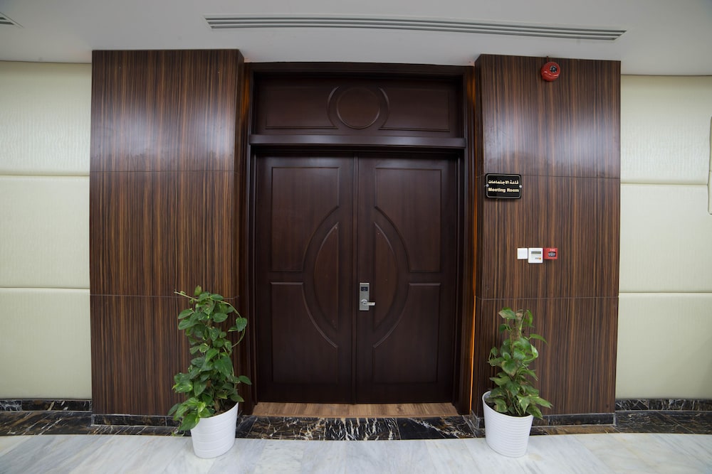رؤوم إن بريدة(Raoum Inn Hotel Apartments Buraydah) 10/35