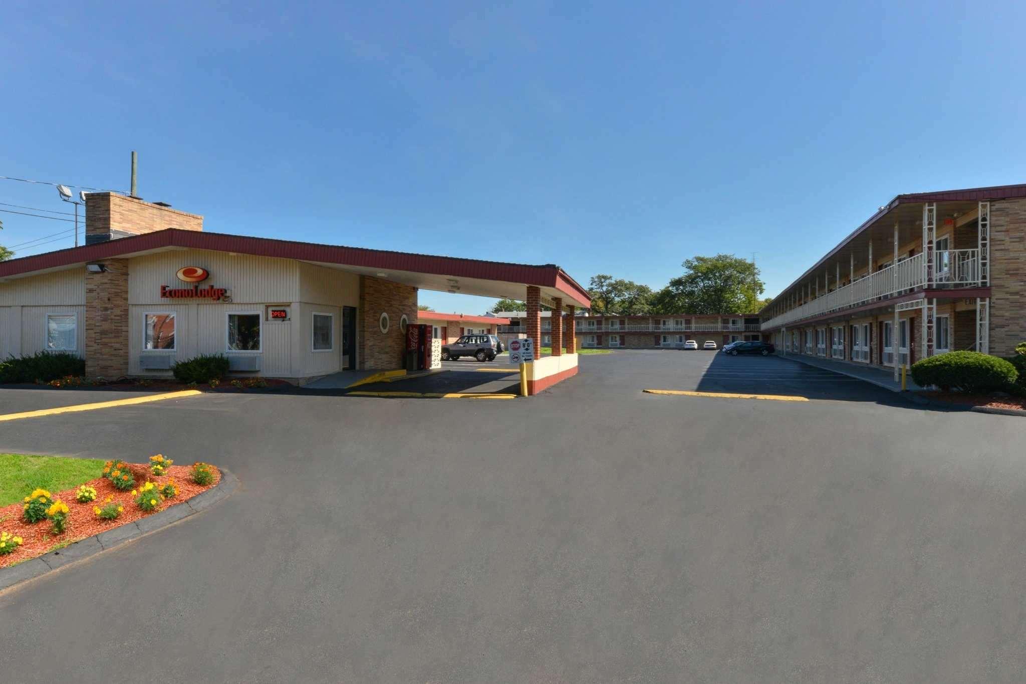 Economy Inn East Hartford CT 54/60
