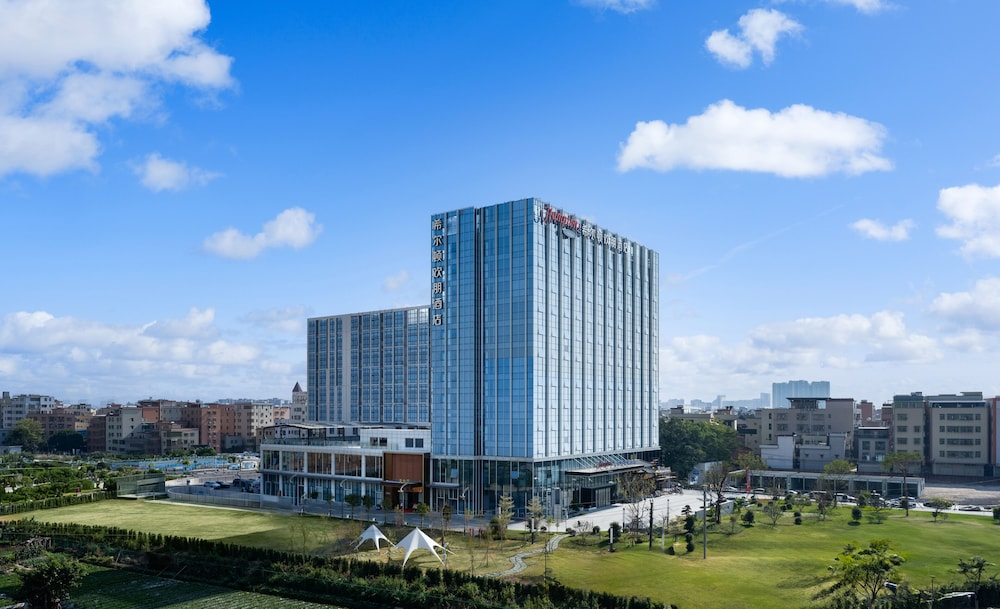 HAMPTON BY HILTON RENHE BAIYUN AIRPORT photo2