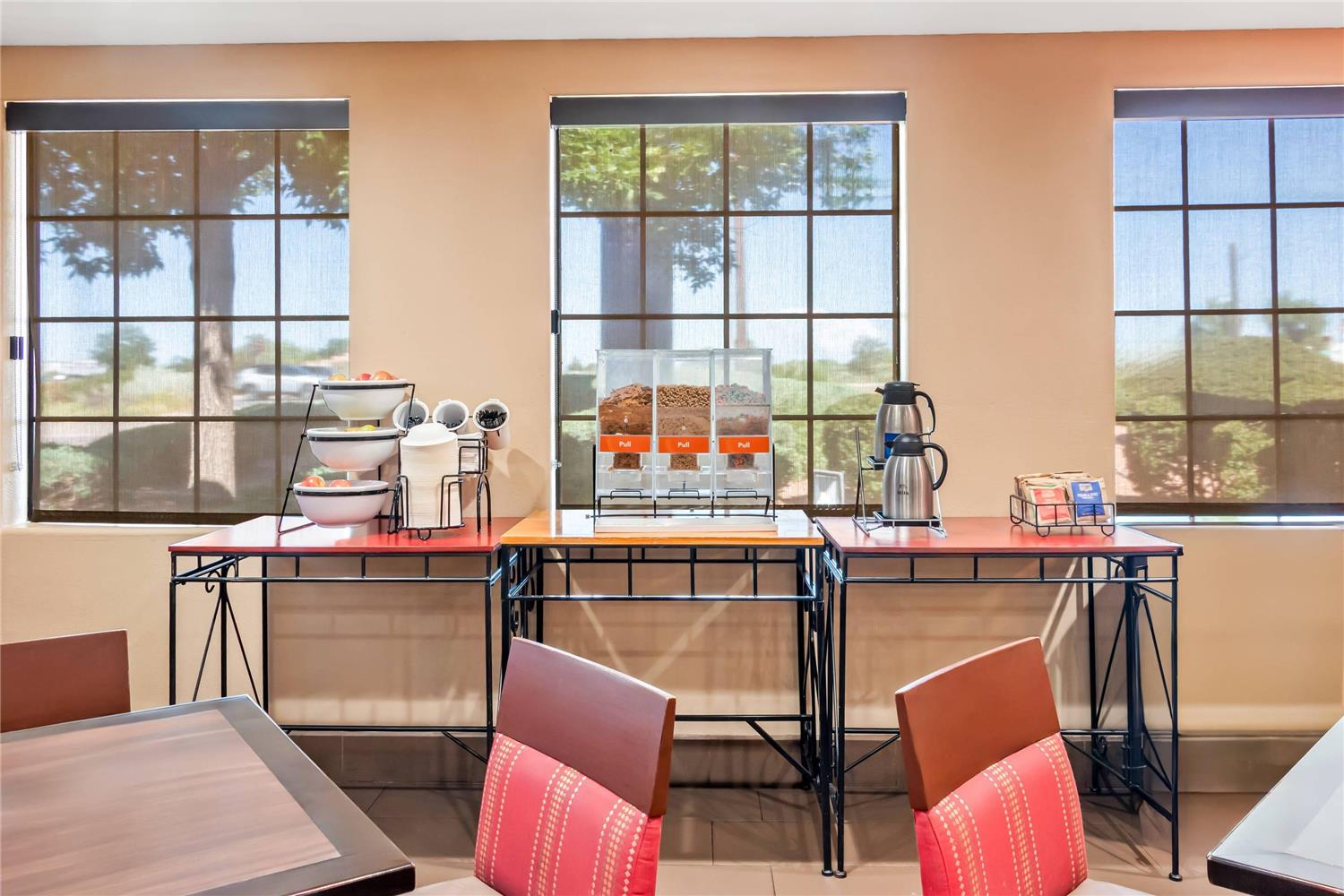 restaurant cafeteria