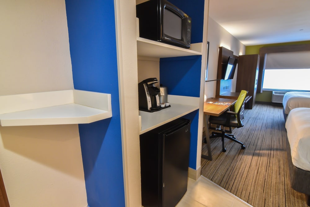 Holiday Inn Express Suites Indianapolis Northwest An Ihg Hotel 21/51