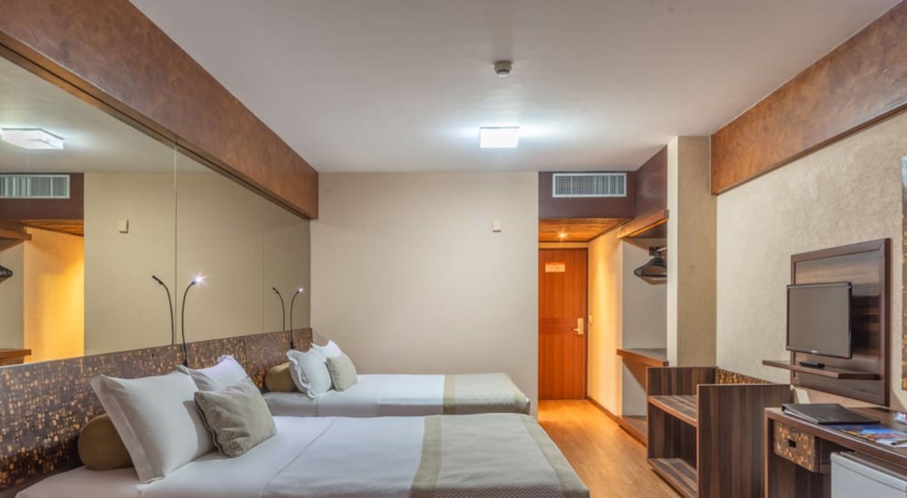 Ritz Lagoa Da Anta 16/62