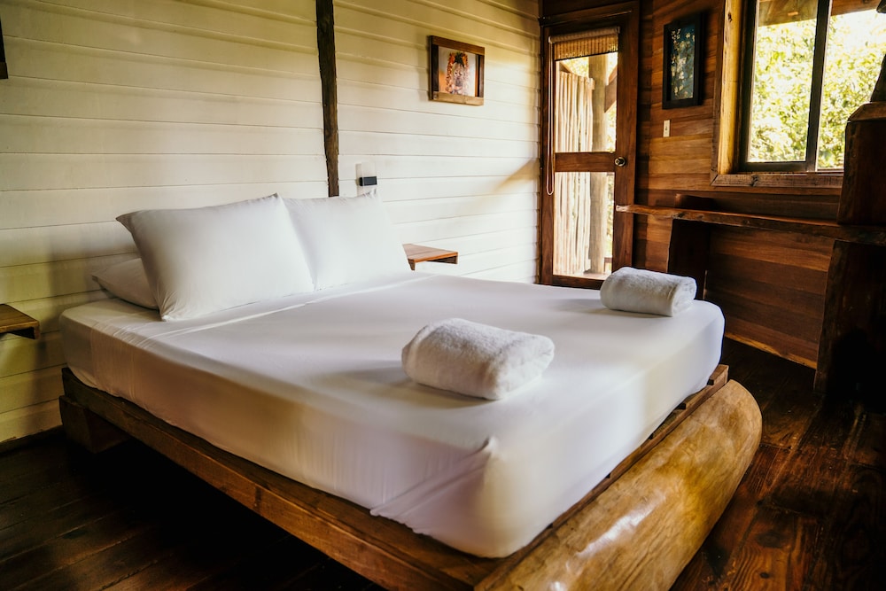 Bambuda Lodge 19/66