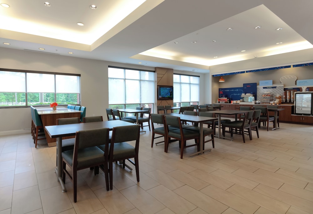 Holiday Inn Express Leland - Wilmington Area 58/71