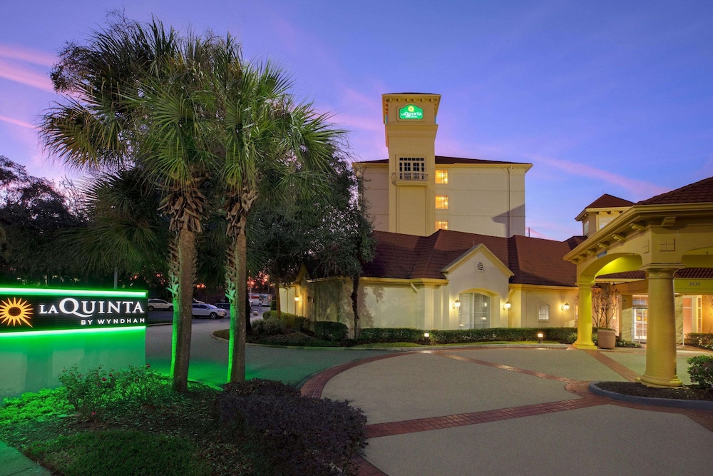 La Quinta Inn Suites Ocala 5/72