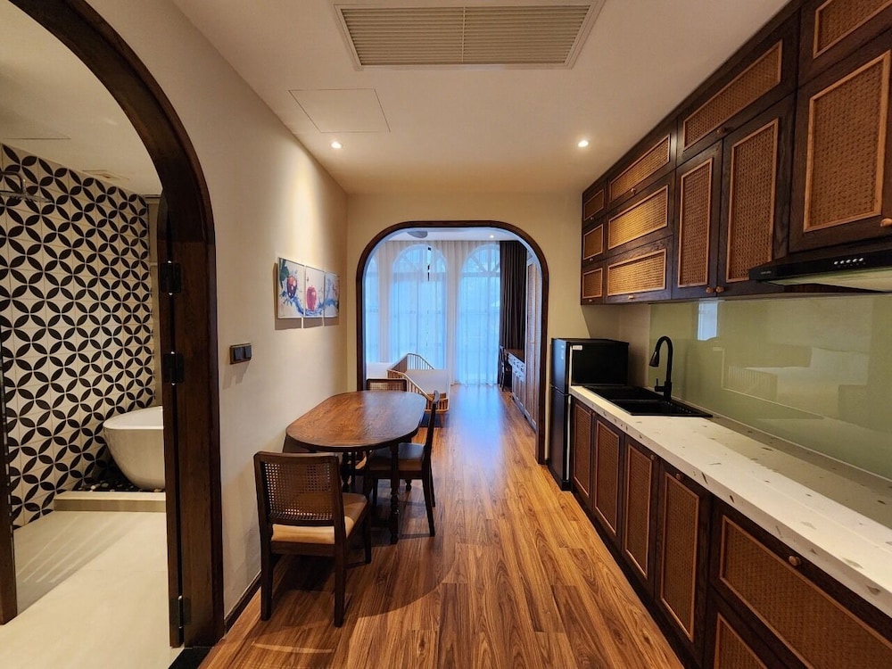 Emotion Villa Hoi An 48/70