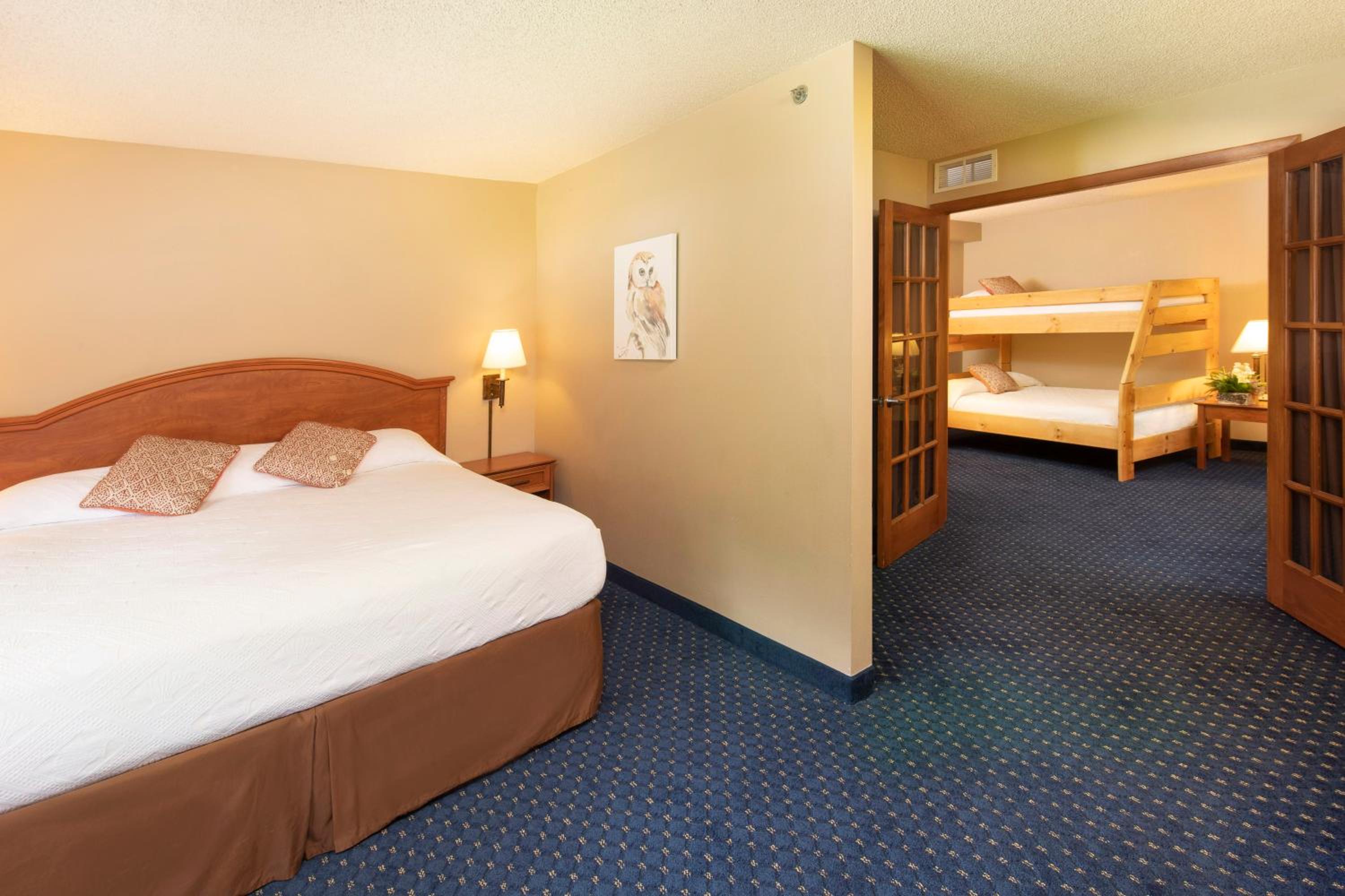 Master, Suite, King Bed, Bunk Bed, Hot Tub