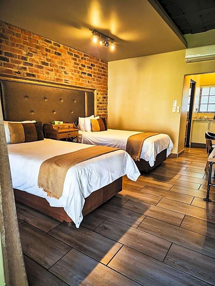 THREE RIVERS LODGE & VILLA ANNA SOPHIA 4/50