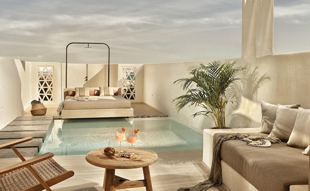Omeon Mykonos 36/62