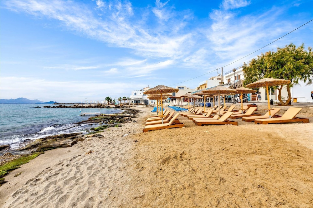 Silver Beach Hotel 33/44