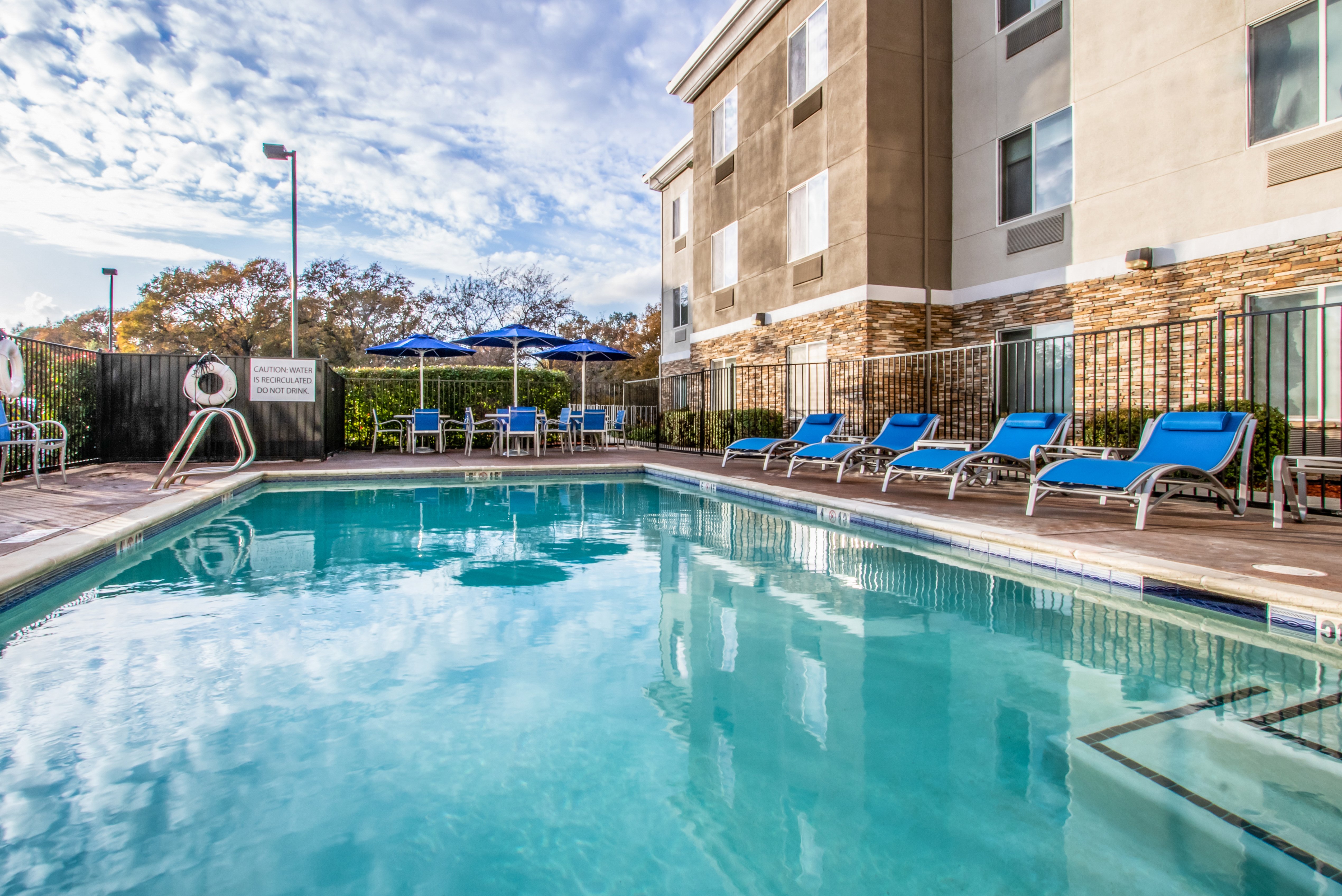 Holiday Inn Express Hotel Suites Roseville Galleria Area 7/49
