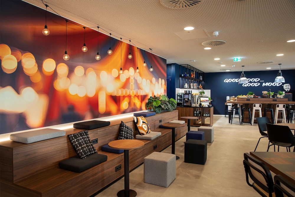 LOGINN Hotel Offenbach 37/54